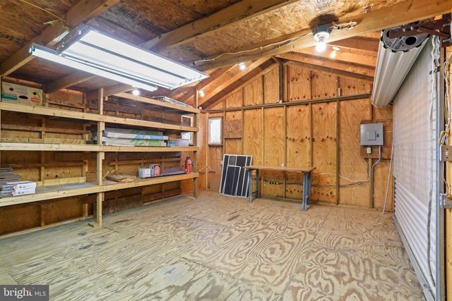 308 BRUSH LEAF LN, Mount Jackson, VA 22842