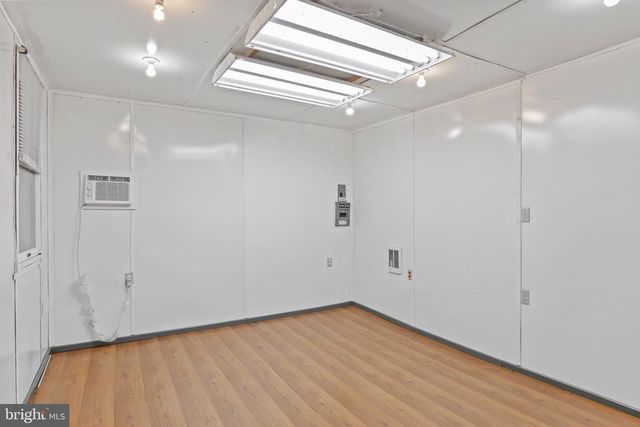 308 BRUSH LEAF LN, Mount Jackson, VA 22842