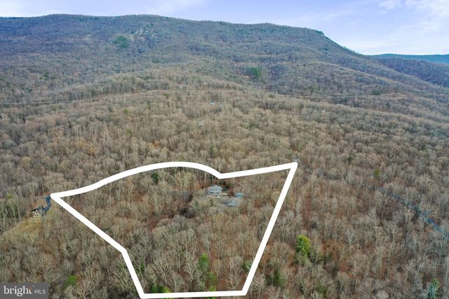 308 BRUSH LEAF LN, Mount Jackson, VA 22842