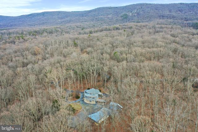 308 BRUSH LEAF LN, Mount Jackson, VA 22842