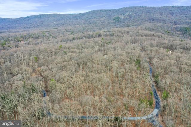 308 BRUSH LEAF LN, Mount Jackson, VA 22842