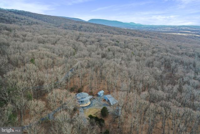 308 BRUSH LEAF LN, Mount Jackson, VA 22842