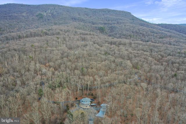 308 BRUSH LEAF LN, Mount Jackson, VA 22842