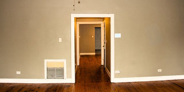 7813 S East End Avenue, Chicago, IL 60649