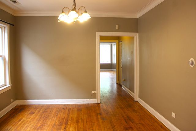 7813 S East End Avenue, Chicago, IL 60649
