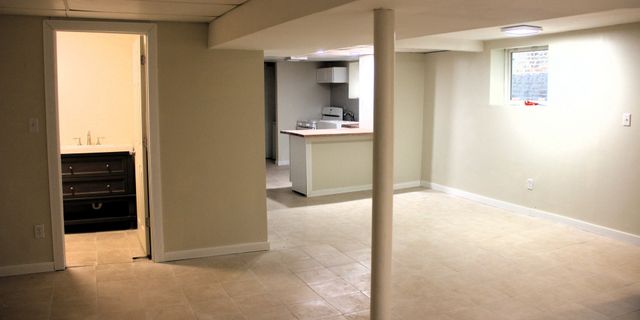 7813 S East End Avenue, Chicago, IL 60649