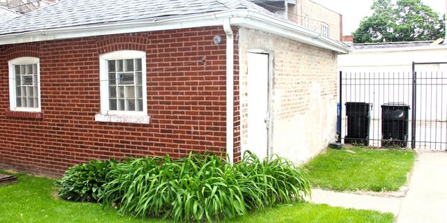 7813 S East End Avenue, Chicago, IL 60649