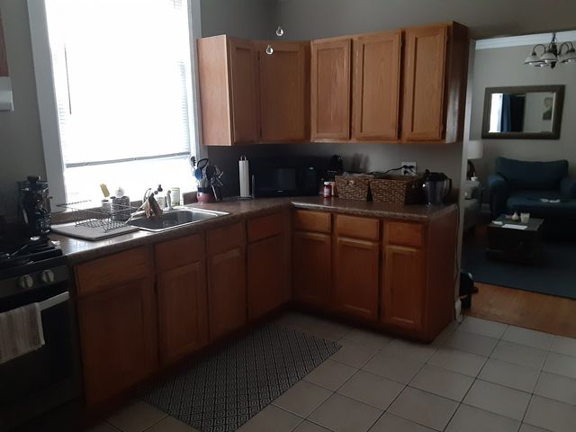 7813 S East End Avenue, Chicago, IL 60649