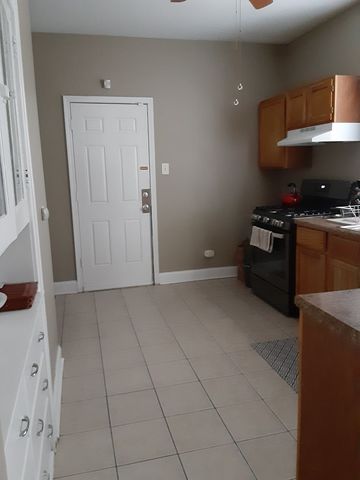 7813 S East End Avenue, Chicago, IL 60649