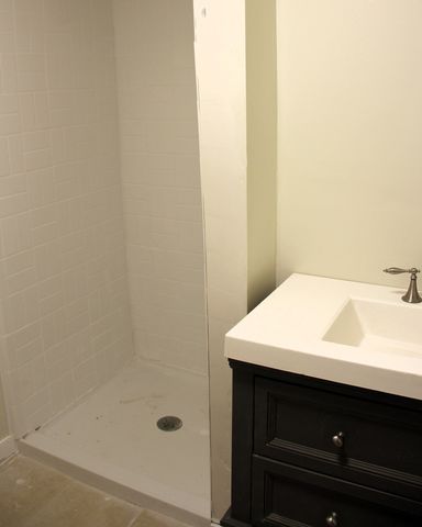 7813 S East End Avenue, Chicago, IL 60649