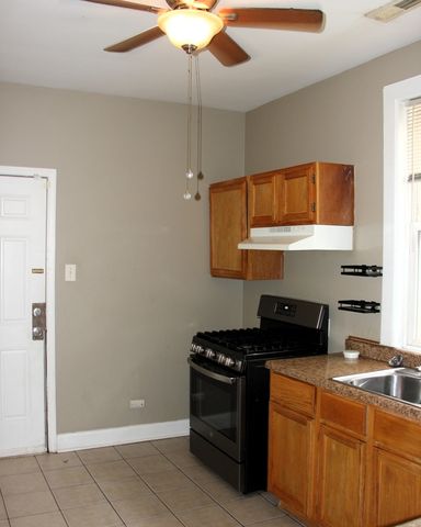 7813 S East End Avenue, Chicago, IL 60649