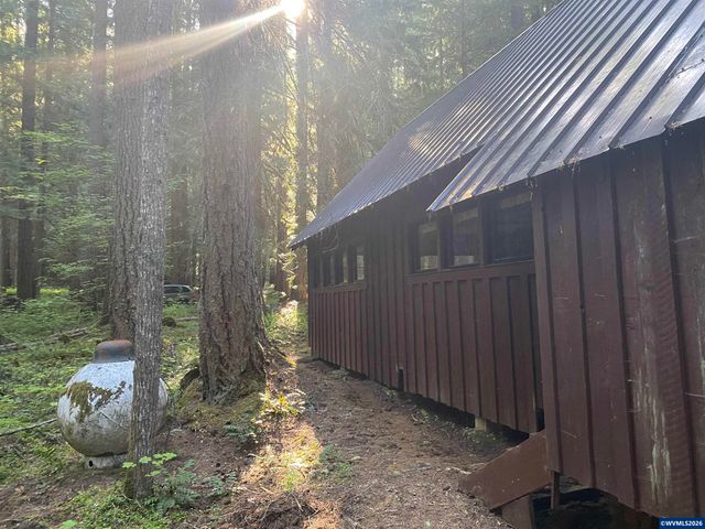 18 Marion Creek Rd, Idanha, OR 97350