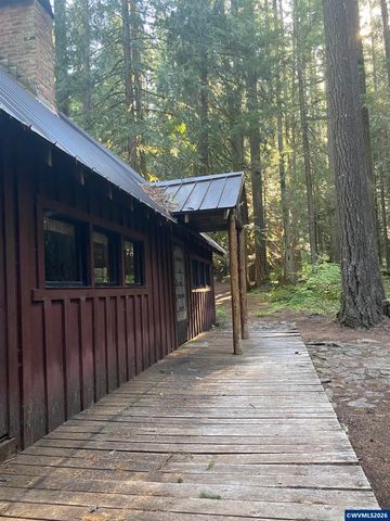 18 Marion Creek Rd, Idanha, OR 97350