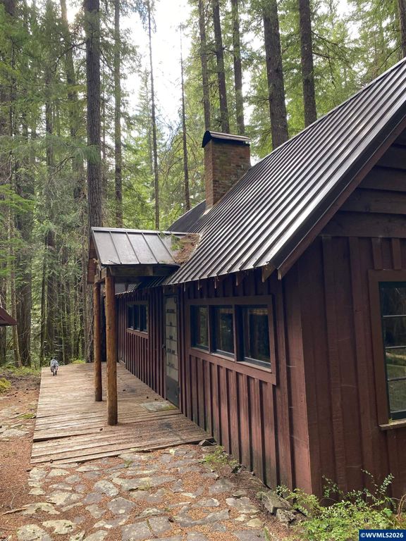 18 Marion Creek Rd, Idanha, OR 97350