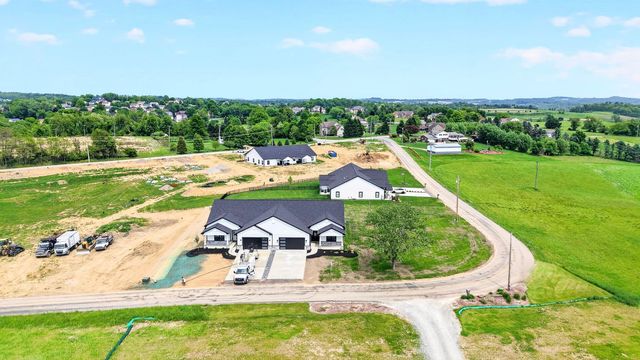 1167 VALLEY CLUB 115, Penn Twp, PA 15642