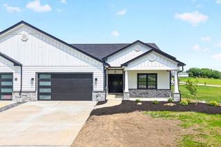 1167 VALLEY CLUB 115, Penn Twp, PA 15642