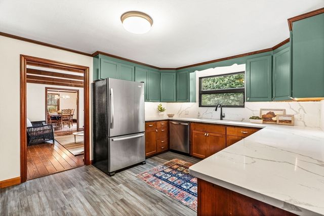 4 Buchan Road, Andover, MA 01810