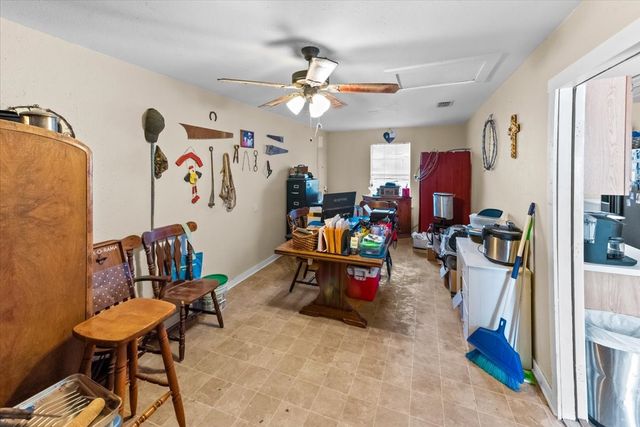 203 W Lee Avenue, Whitney, TX 76692