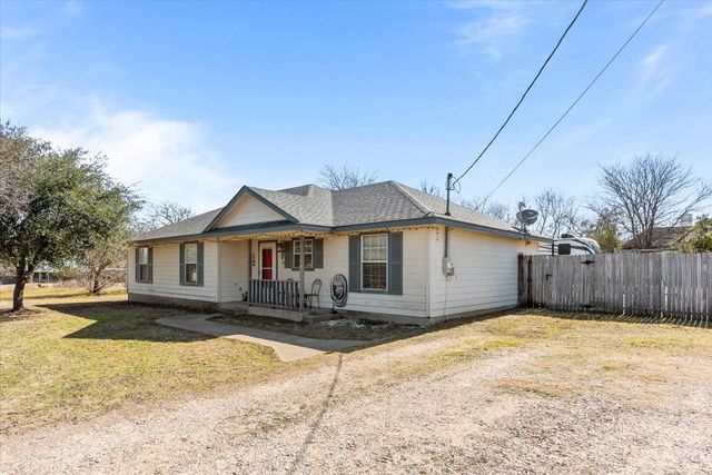 203 W Lee Avenue, Whitney, TX 76692