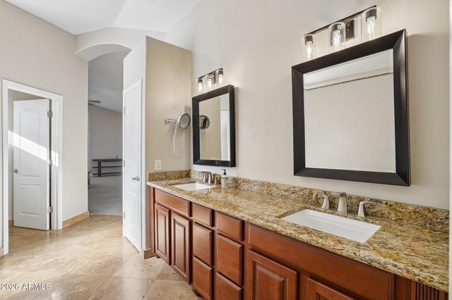 6980 W QUAIL Avenue, Glendale, AZ 85308