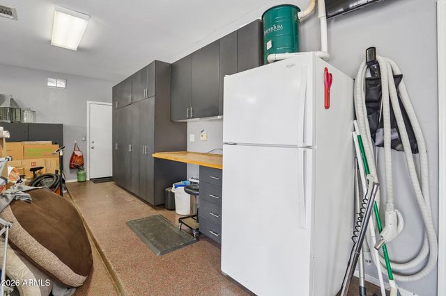 6980 W QUAIL Avenue, Glendale, AZ 85308