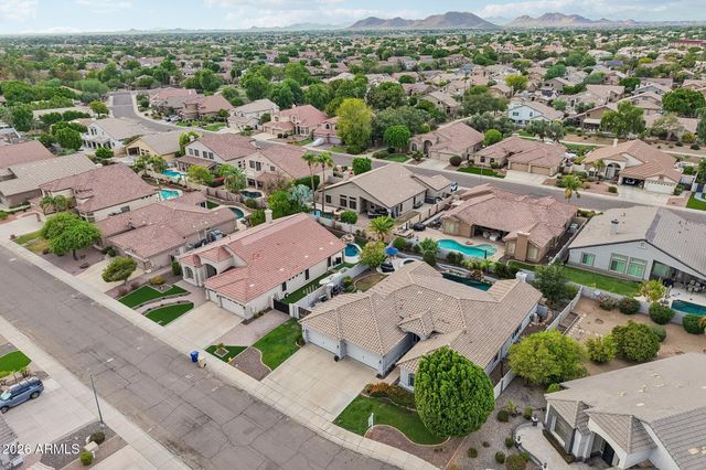 6980 W QUAIL Avenue, Glendale, AZ 85308
