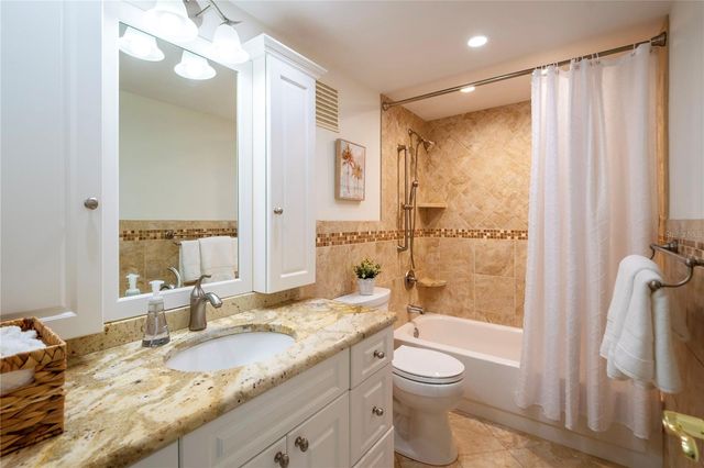 6060 SHORE BOULEVARD S 906, Gulfport, FL 33707