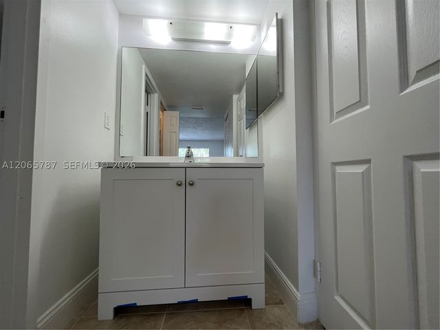 4334 NW 9th Ave 9-3G, Deerfield Beach, FL 33064