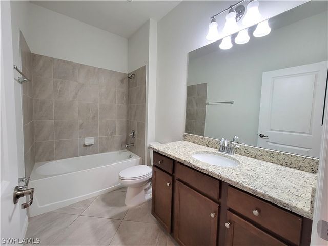 1750 Alameda DR, Naples, FL 34120