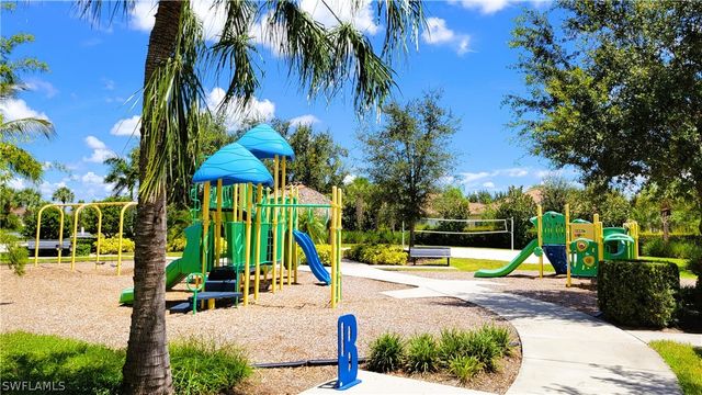 1750 Alameda DR, Naples, FL 34120