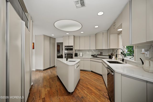 19 Killington Drive, Howell, NJ 07731