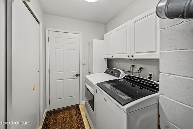 19 Killington Drive, Howell, NJ 07731