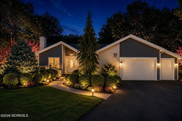 19 Killington Drive, Howell, NJ 07731
