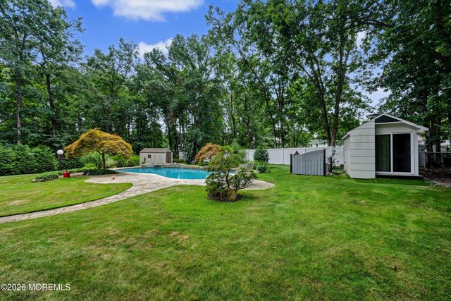 19 Killington Drive, Howell, NJ 07731