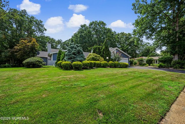 19 Killington Drive, Howell, NJ 07731
