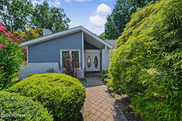 19 Killington Drive, Howell, NJ 07731