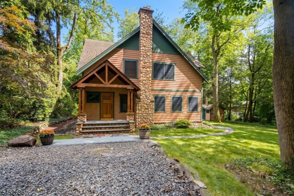 300 Emerson Ln, Berkeley Heights Twp., NJ 07922 — exterior