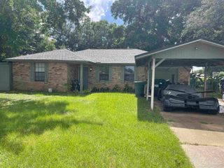 6539 N Blue Angel Pkwy, Pensacola, FL 32526