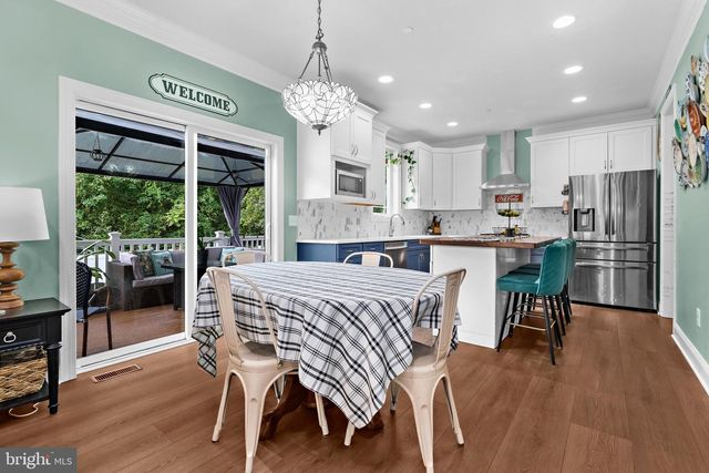 927 WINDFLOWER LN, Severn, MD 21144