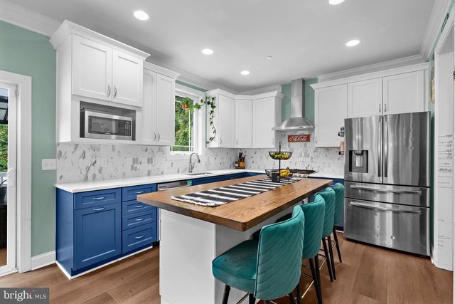 927 WINDFLOWER LN, Severn, MD 21144