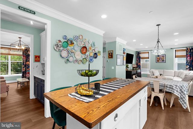 927 WINDFLOWER LN, Severn, MD 21144