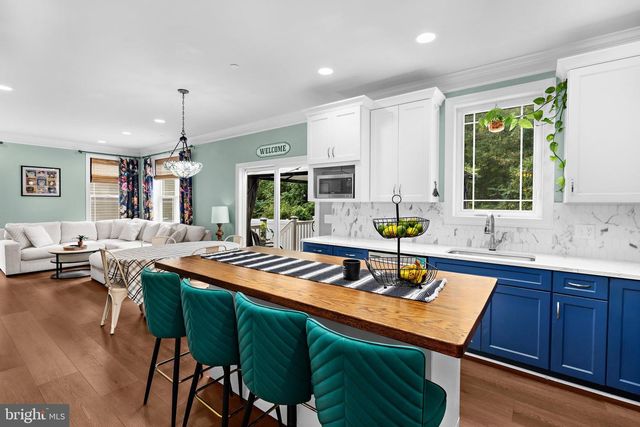 927 WINDFLOWER LN, Severn, MD 21144