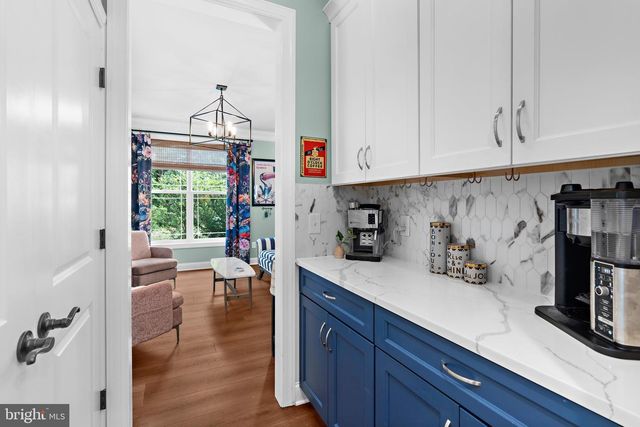 927 WINDFLOWER LN, Severn, MD 21144