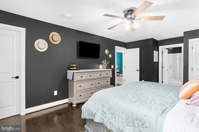 927 WINDFLOWER LN, Severn, MD 21144
