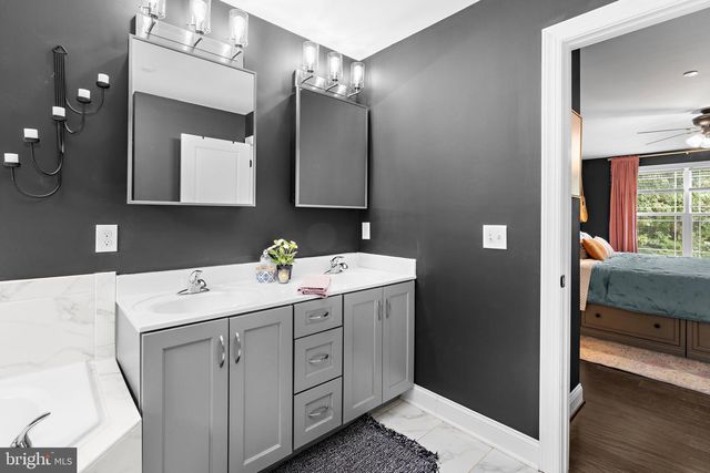 927 WINDFLOWER LN, Severn, MD 21144
