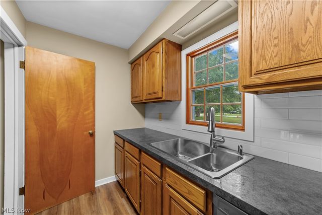 3413 Akins Road, North Royalton, OH 44133