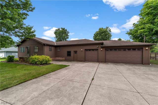 3413 Akins Road, North Royalton, OH 44133