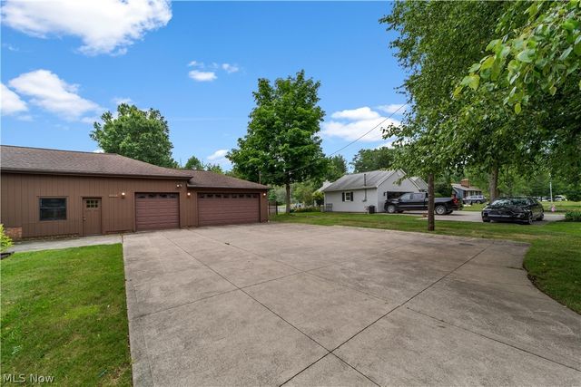 3413 Akins Road, North Royalton, OH 44133