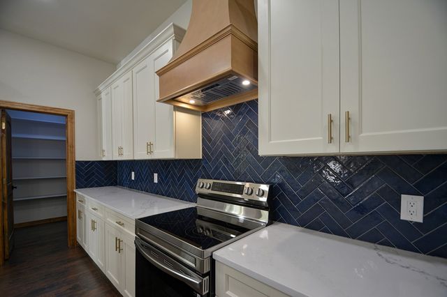 233 Old Oaks Path, Kerrville, TX 78028