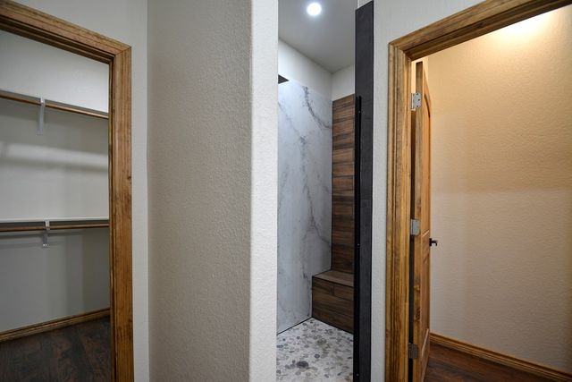 233 Old Oaks Path, Kerrville, TX 78028